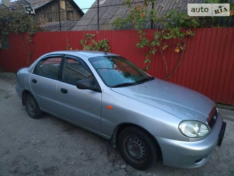 Седан Daewoo Sens 2011 в Мариуполе