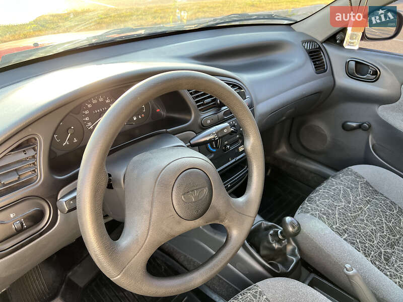 Седан Daewoo Sens 2006 в Рівному