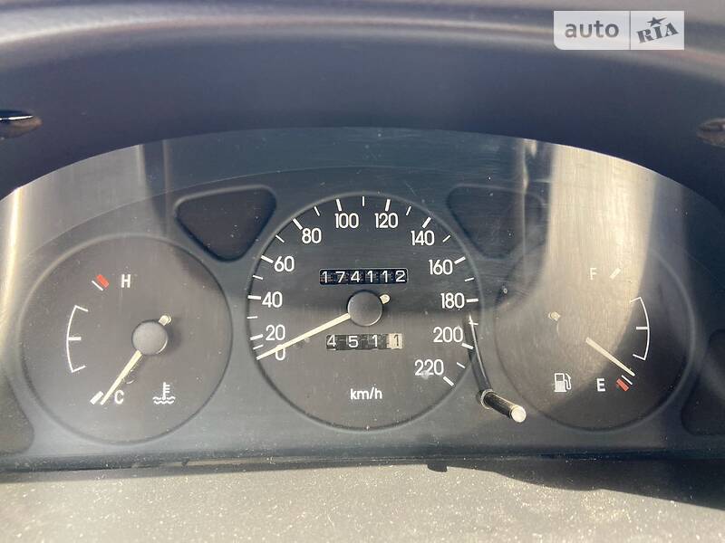 Седан Daewoo Sens 2005 в Гайсине