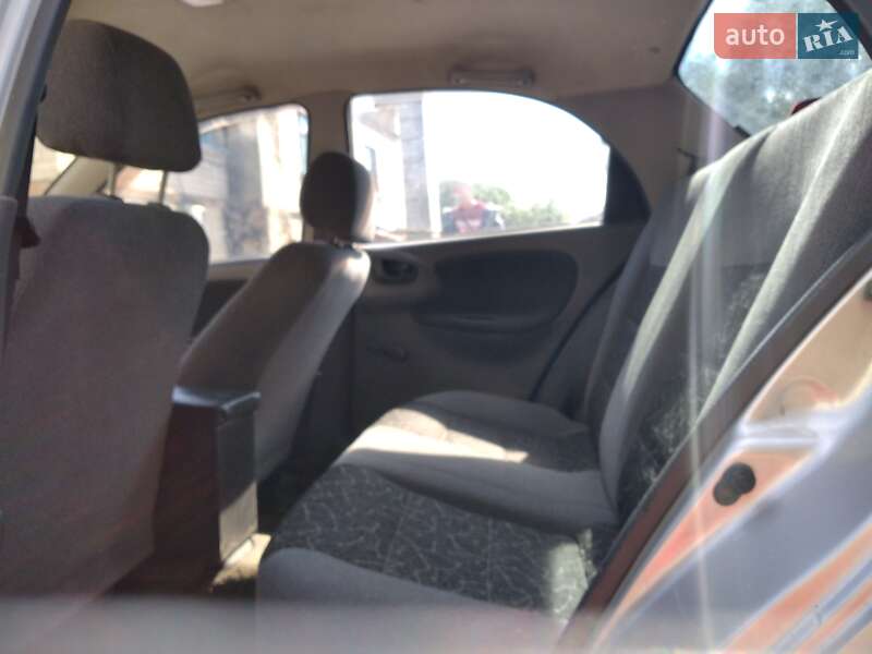 Седан Daewoo Sens 2005 в Теплику