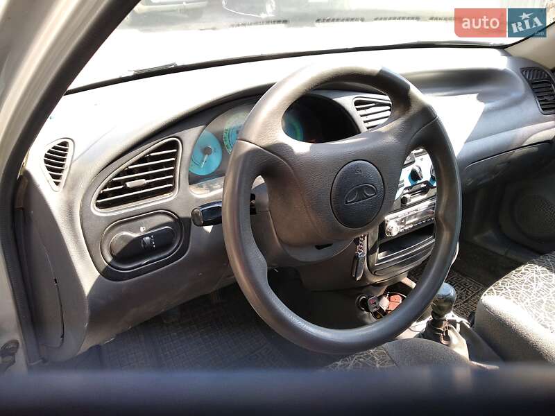 Седан Daewoo Sens 2005 в Теплику
