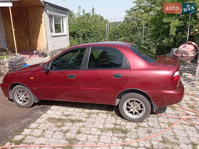 Седан Daewoo Sens 2003 в Дніпрі