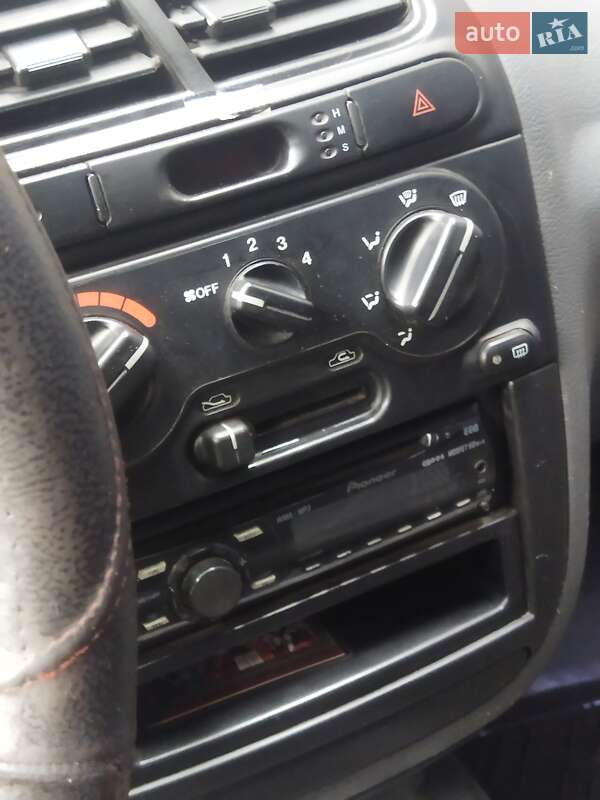 Седан Daewoo Sens 2004 в Кривом Роге