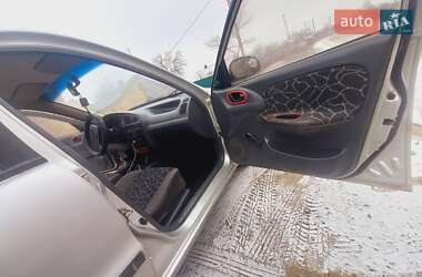 Седан Daewoo Sens 2004 в Тернополе