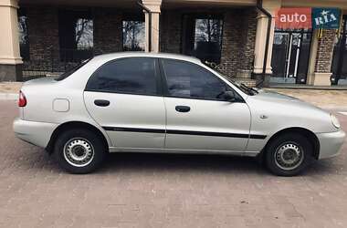 Седан Daewoo Sens 2004 в Киеве