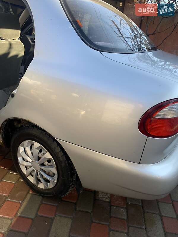 Седан Daewoo Sens 2004 в Чернігові