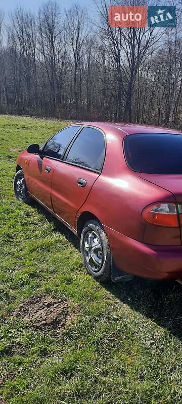 Седан Daewoo Sens 2006 в Косове