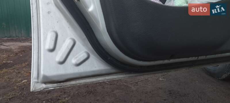 Седан Daewoo Sens 2004 в Яготине