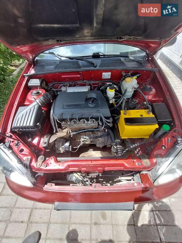 Седан Daewoo Sens 2007 в Покровске