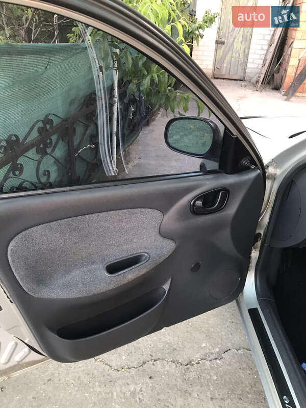 Седан Daewoo Sens 2005 в Запоріжжі