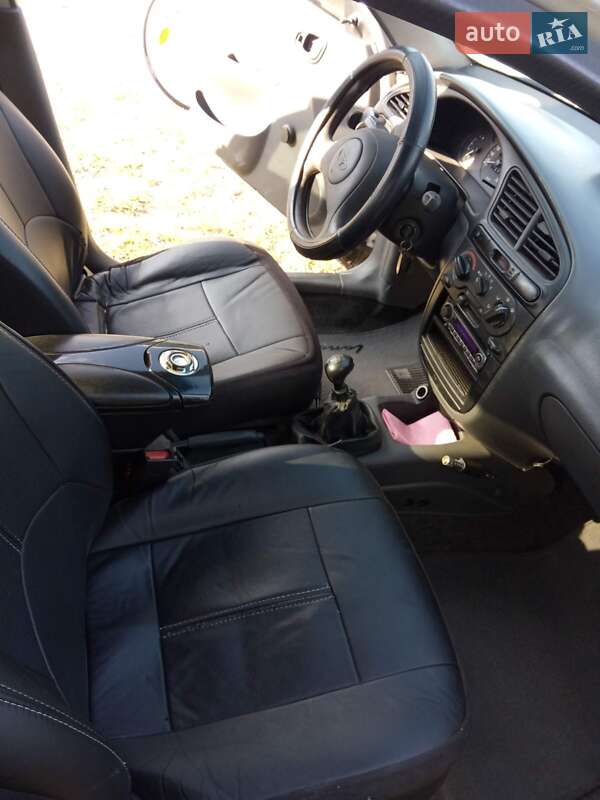 Седан Daewoo Sens 2004 в Нежине