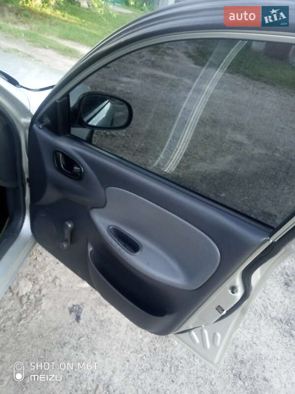 Седан Daewoo Sens 2003 в Богуславе