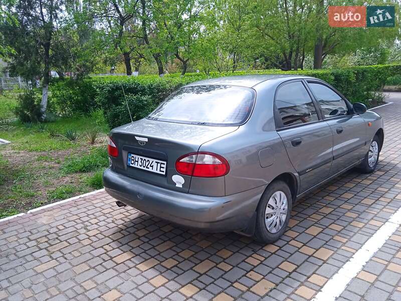 Седан Daewoo Sens 2002 в Овідіополі