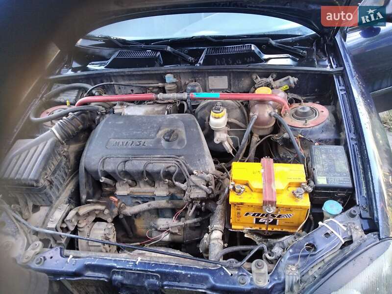 Седан Daewoo Sens 2004 в Радехові