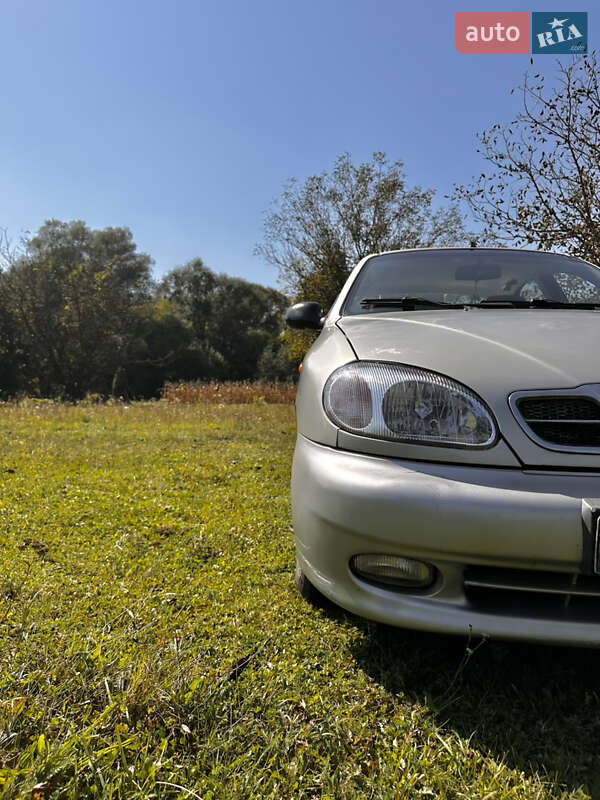 Седан Daewoo Sens 2006 в Снятині