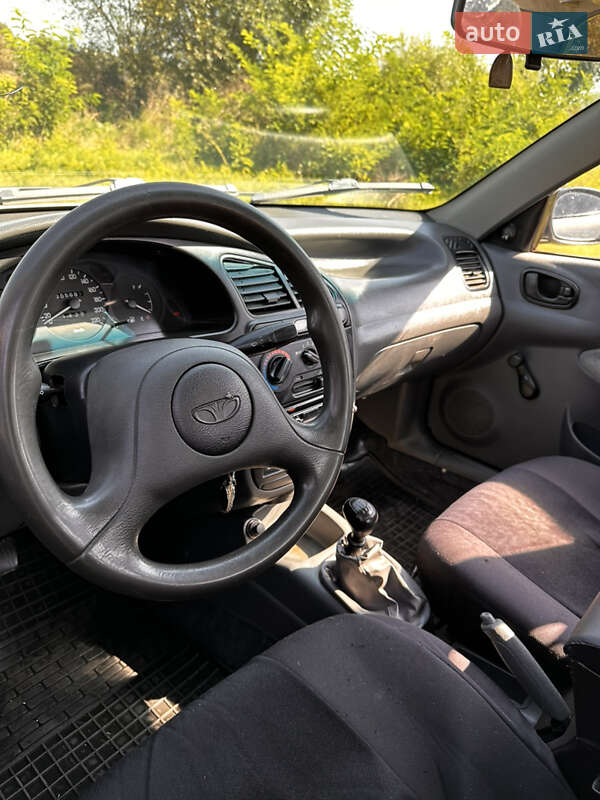 Седан Daewoo Sens 2006 в Снятині