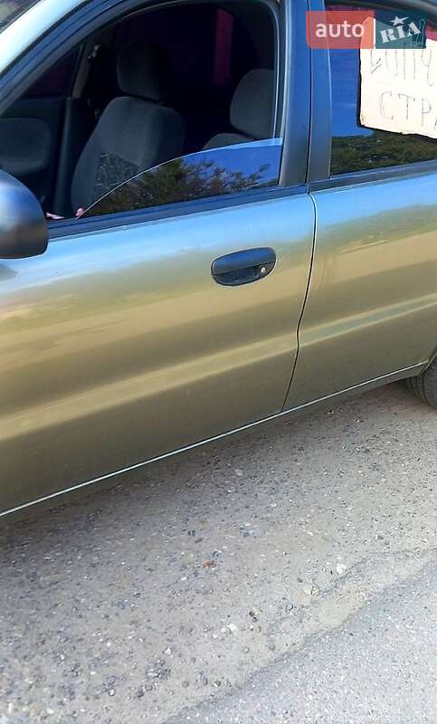 Седан Daewoo Sens 2004 в Краснограде