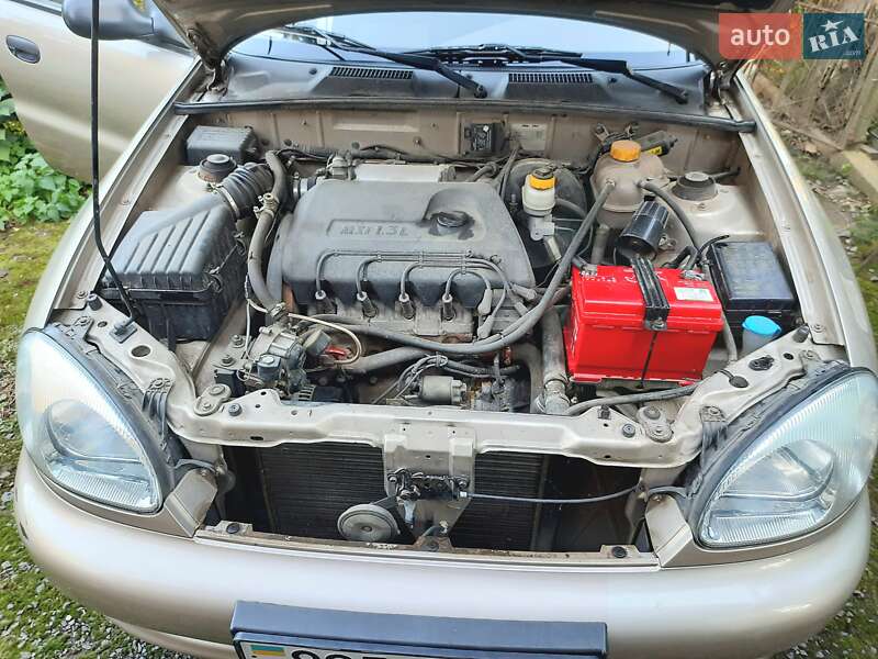 Седан Daewoo Sens 2004 в Ужгороді