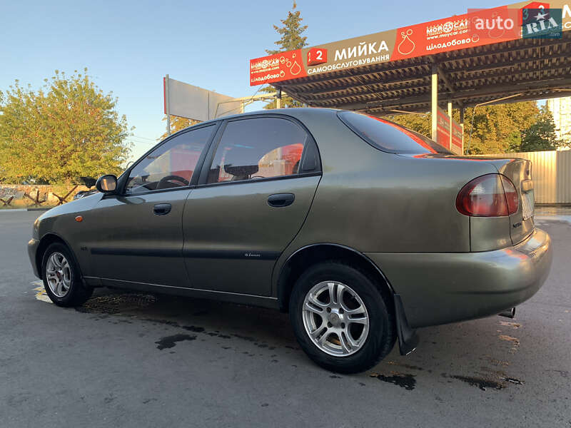 Седан Daewoo Sens 2004 в Киеве