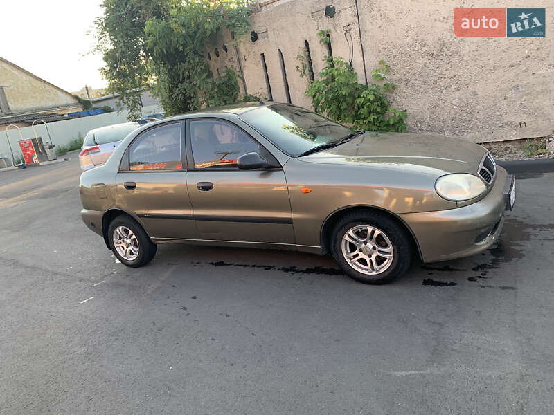 Седан Daewoo Sens 2004 в Киеве