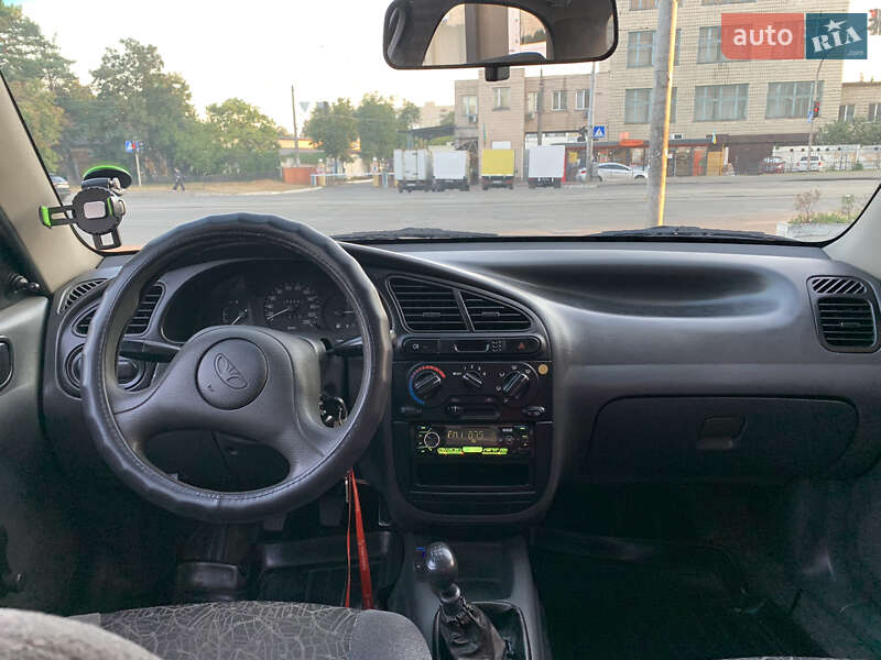 Седан Daewoo Sens 2004 в Киеве