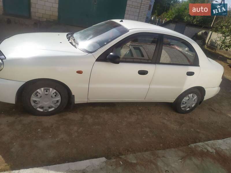 Седан Daewoo Sens 2004 в Гайсине