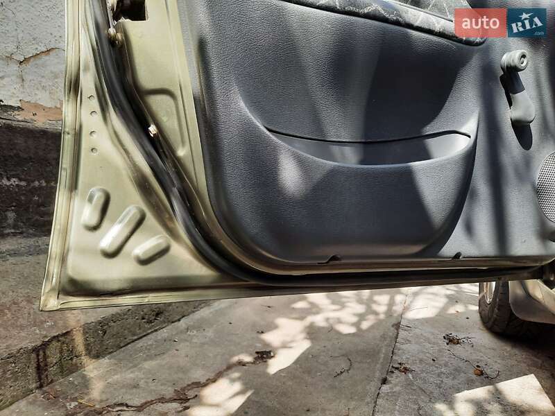 Седан Daewoo Sens 2003 в Запорожье