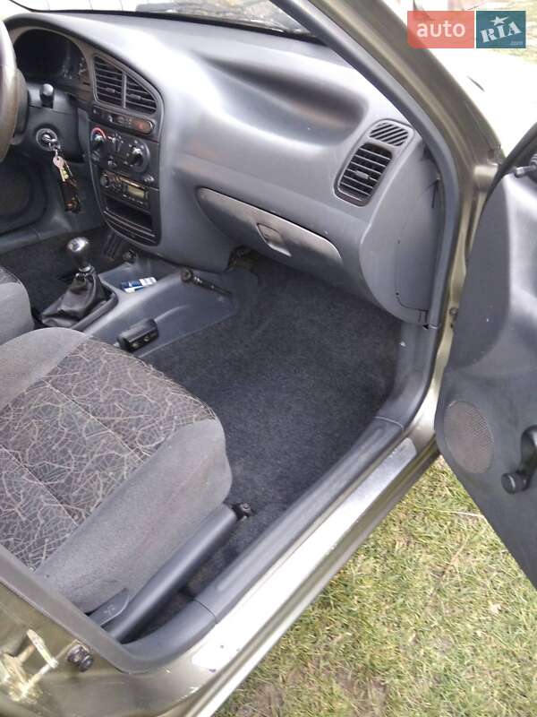 Седан Daewoo Sens 2004 в Бродах