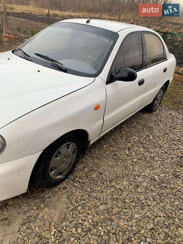 Седан Daewoo Sens 2003 в Гусятине