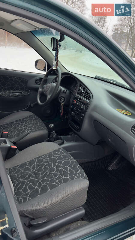 Седан Daewoo Sens 2002 в Харькове
