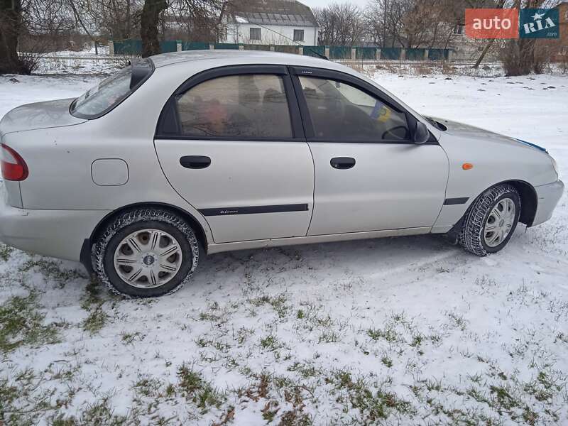 Седан Daewoo Sens 2006 в Остроге
