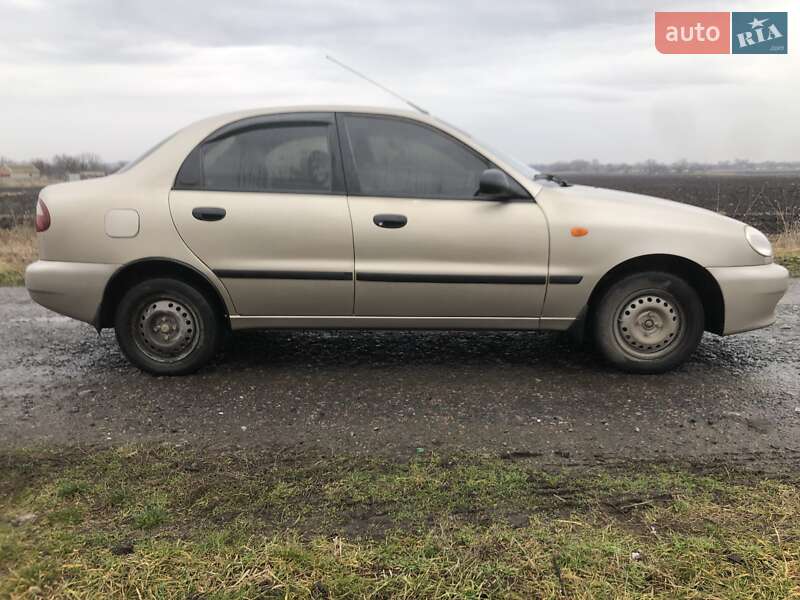 Седан Daewoo Sens 2004 в Дніпрі