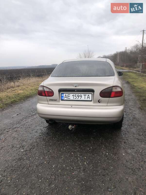 Седан Daewoo Sens 2004 в Дніпрі