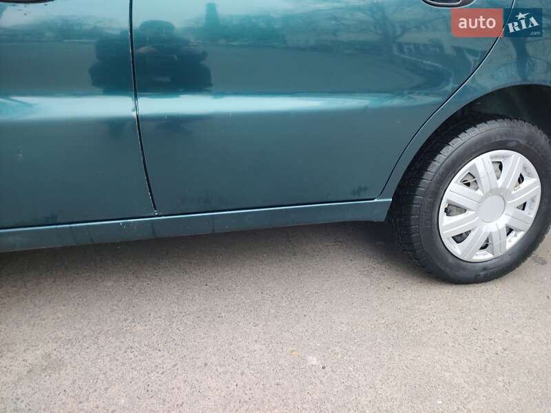 Седан Daewoo Sens 2004 в Одесі