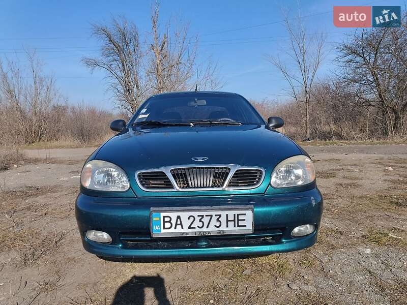 Седан Daewoo Sens 2004 в Долинской