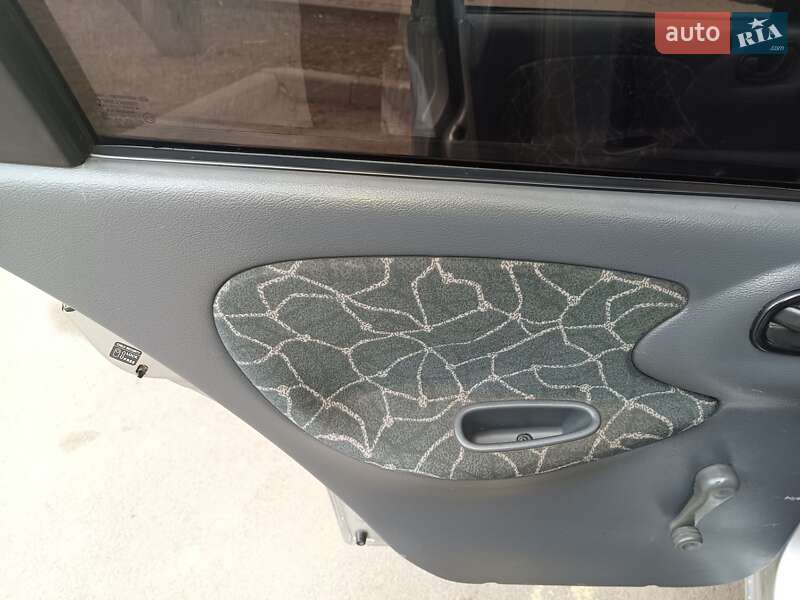 Седан Daewoo Sens 2004 в Тлумаче