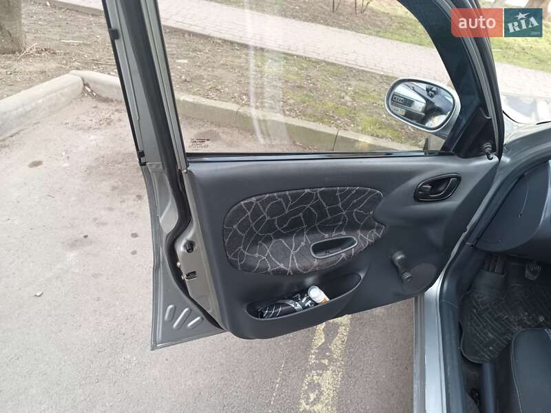 Седан Daewoo Sens 2004 в Тлумаче