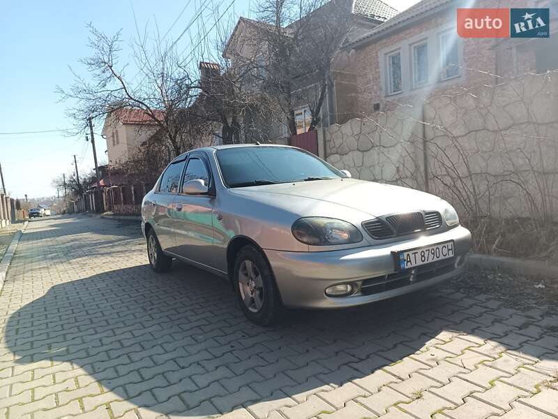 Седан Daewoo Sens 2004 в Тлумаче