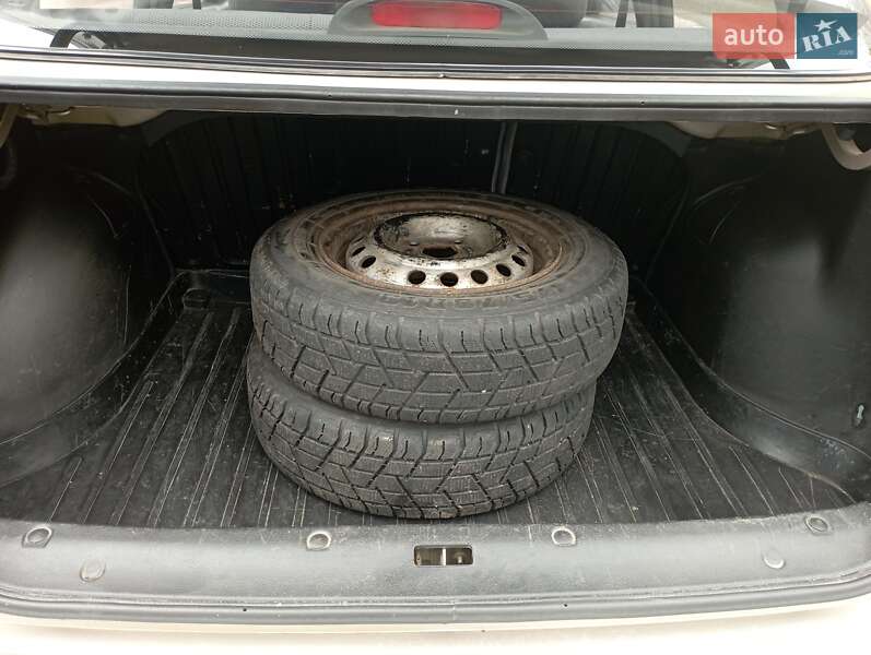 Седан Daewoo Sens 2004 в Черкассах