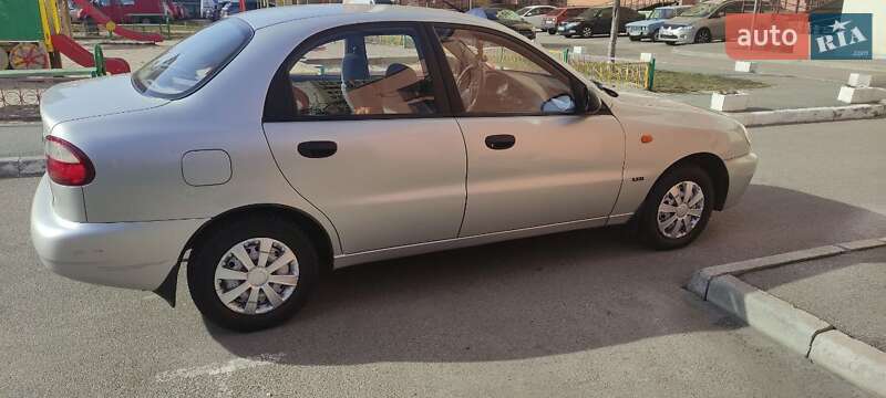 Седан Daewoo Sens 2003 в Вишневом