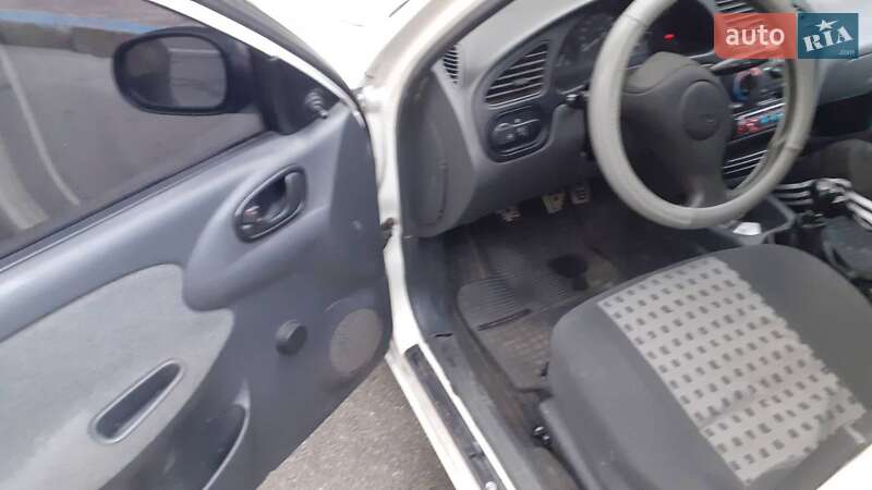 Седан Daewoo Sens 2007 в Киеве