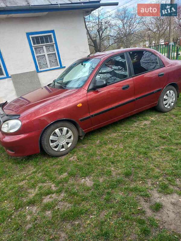 Седан Daewoo Sens 2006 в Умані