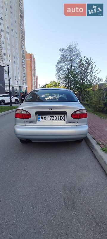Седан Daewoo Sens 2002 в Киеве