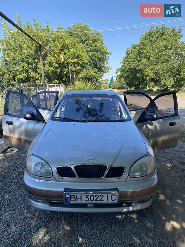 Седан Daewoo Sens 2002 в Ананьїві