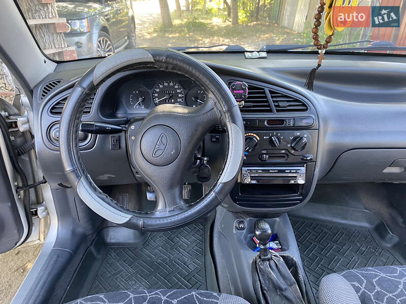 Седан Daewoo Sens 2002 в Ананьїві