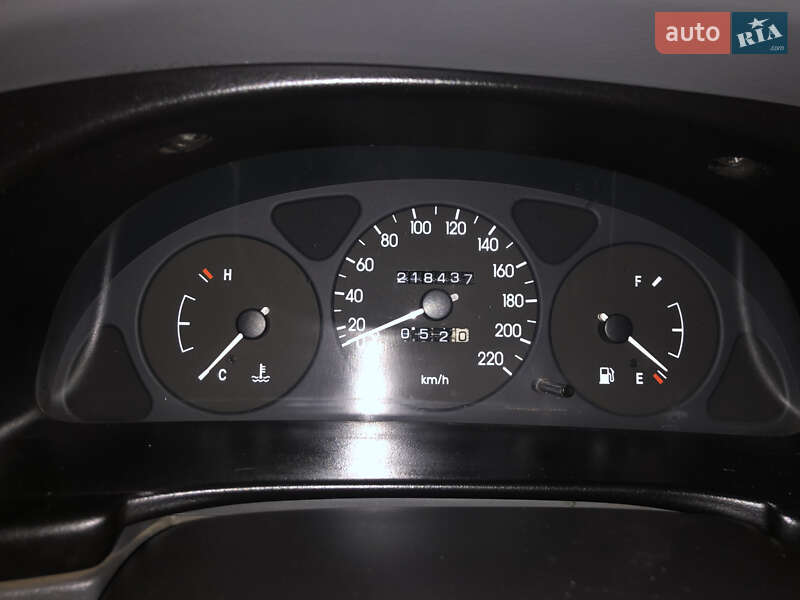Седан Daewoo Sens 2006 в Марганце