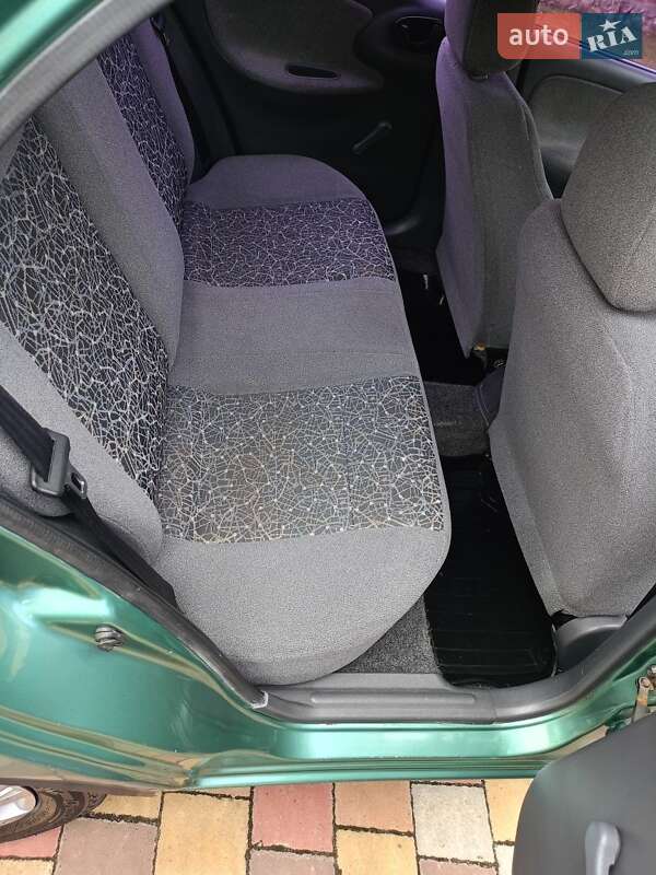 Седан Daewoo Sens 2011 в Тернополе