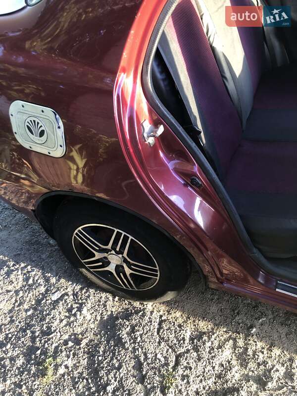 Седан Daewoo Sens 2005 в Диканьці