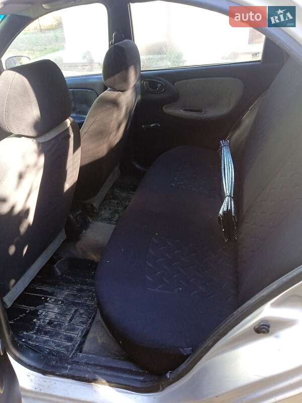 Седан Daewoo Sens 2005 в Запорожье
