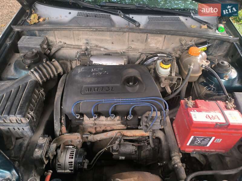 Седан Daewoo Sens 2005 в Добрянском